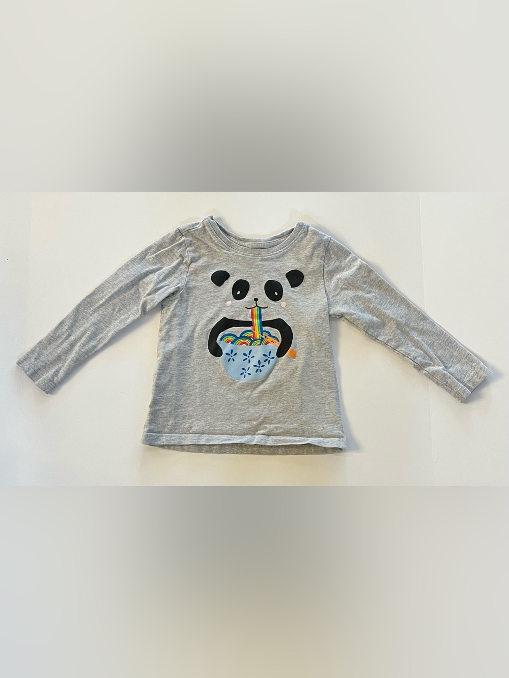 Tea Collection Kid Grey Long-Sleeve Panda Bowl Tee Rainbow Ramen Noodles, size 3
